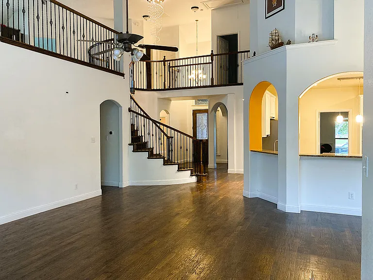 1923 Timber Ridge Dr — Photo 7