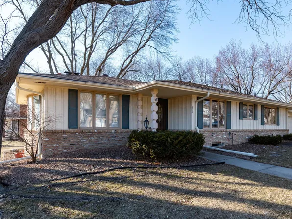 5805 Amy Dr, Edina, MN 55436