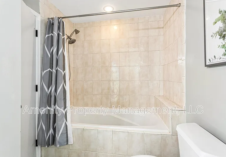 204 Granville Dr — Photo 17