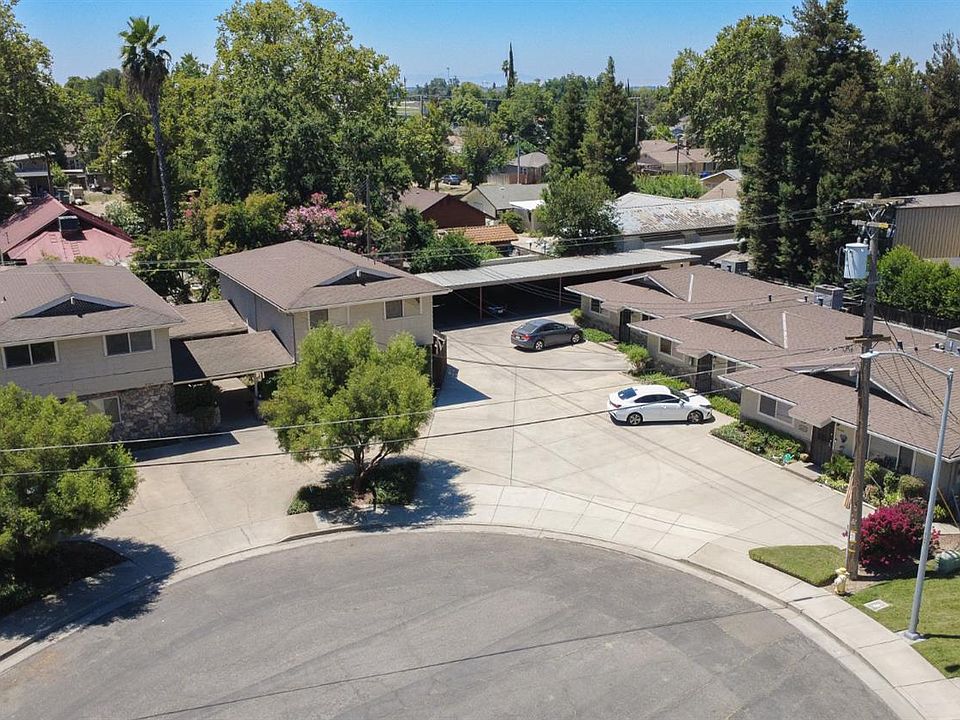 1st image of 20041 Carol Dr