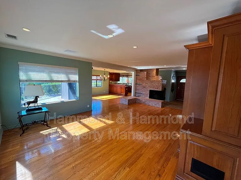 15451 Deerhorn Rd — Photo 5