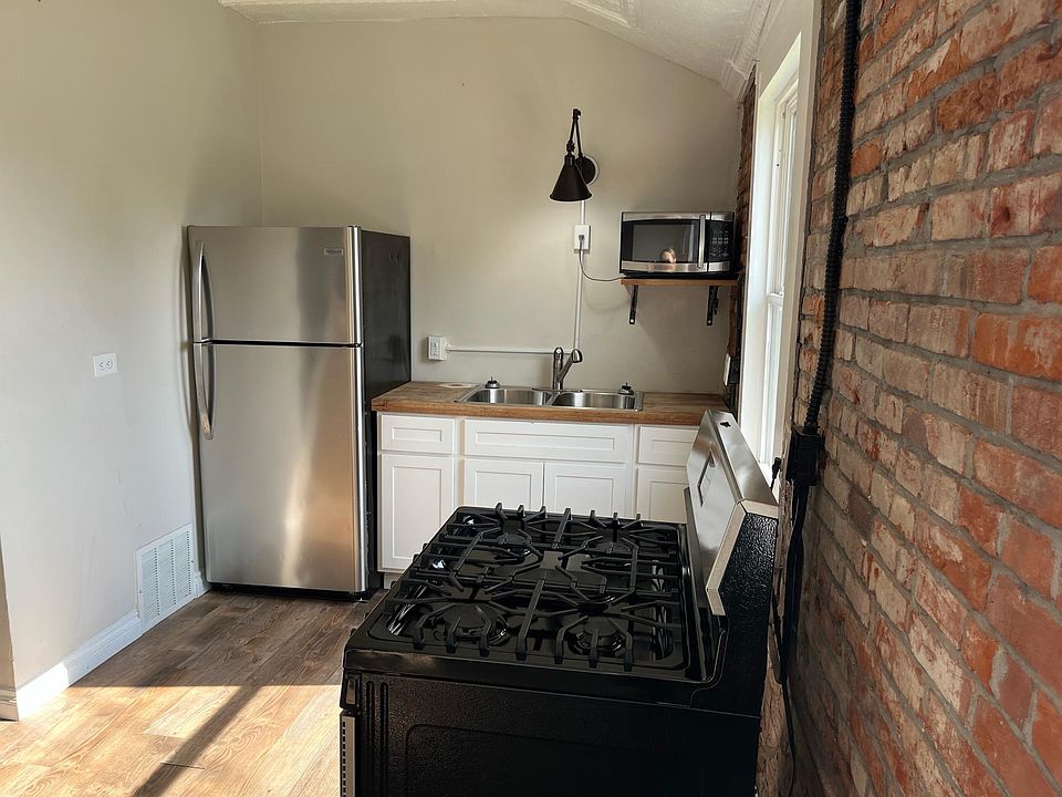 225 N Illinois St, Belleville, IL 62220 Zillow