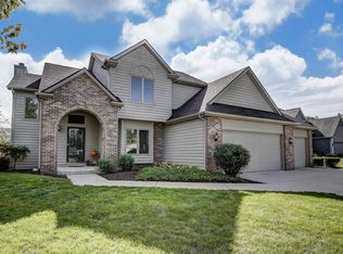 9524 Red Cloud Ct, Leo, IN 46765