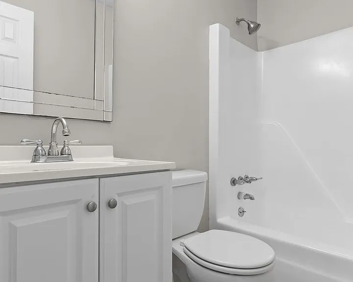 102 Sterling Rd — Photo 24
