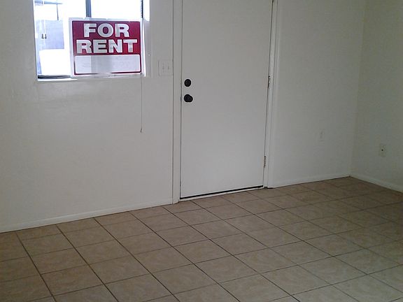 5th image of 264 E Dorothy Ln