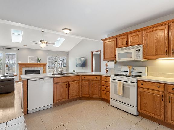 5th image of 2224 Ashby Ln