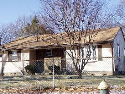 1st image of 27 Lydia Ave