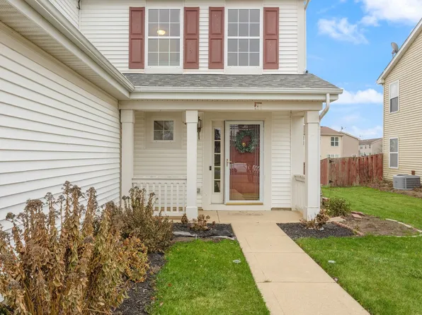 1195 Spinnaker St, Hampshire, IL 60140