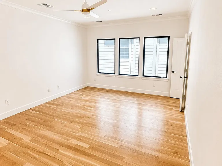 3529 Asbury St — Photo 15