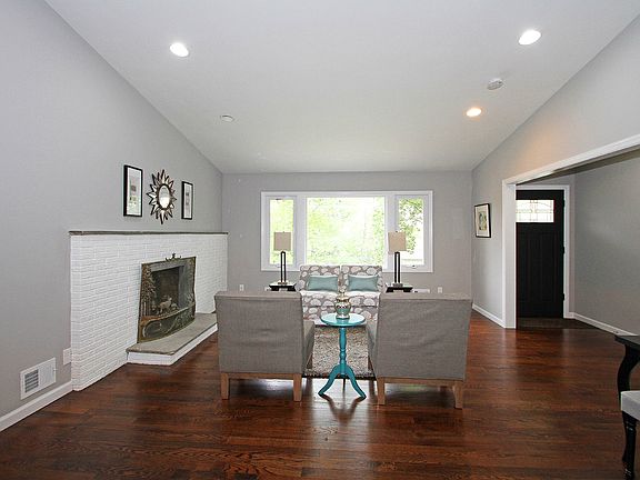 5th image of 45 Lowell Ave