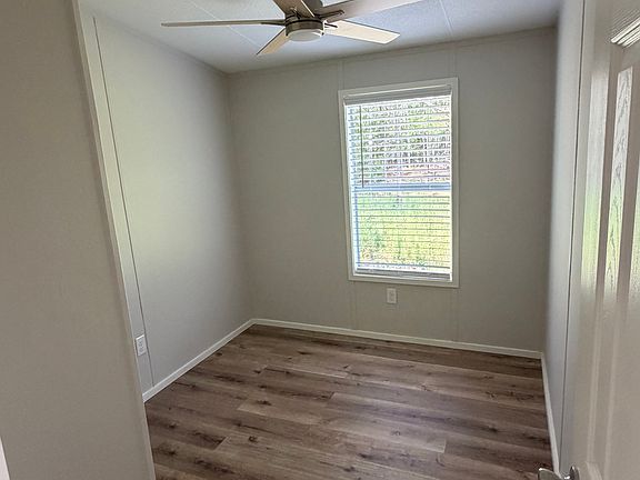 5th image of 247 Kitchings Cir