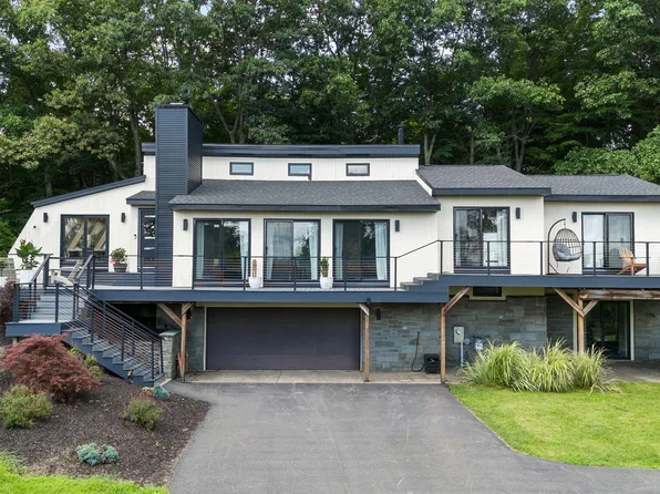 109 Wilrose Lane, Troy, NY 12180