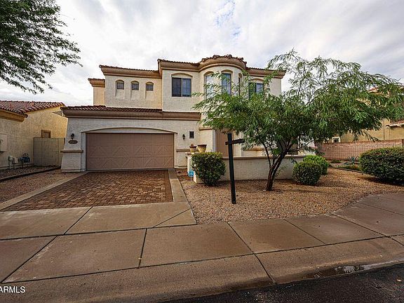 3rd image of 513 W Beautiful Ln