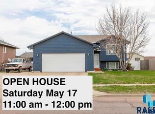 3704 S Klein Ave, Sioux Falls, SD 57106