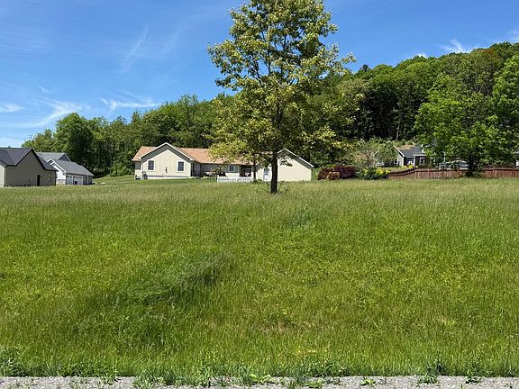 2nd image of 440 Chel Dr