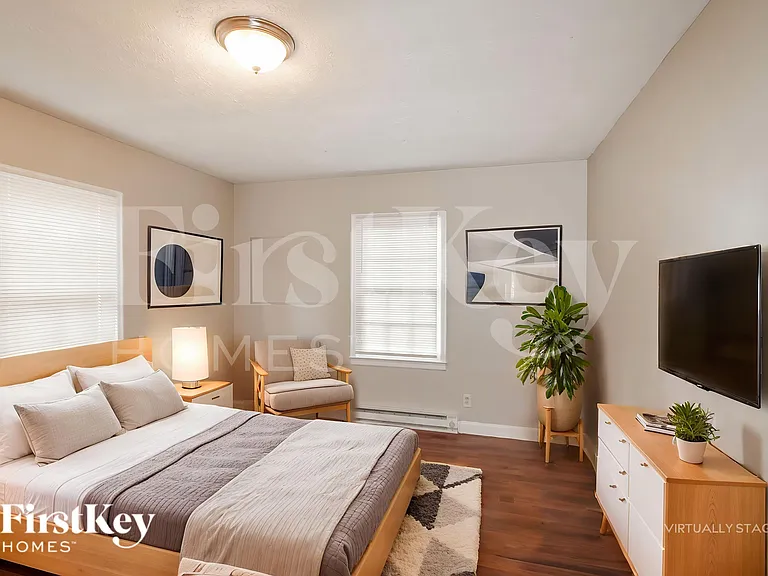 1823 Lee St — Photo 16