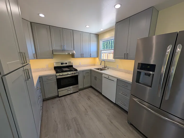 15441 Woodard Rd — Photo 2