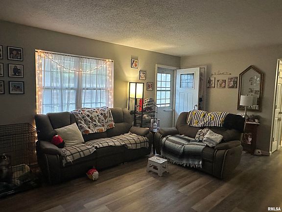 3rd image of 4244 Sycamore Rd