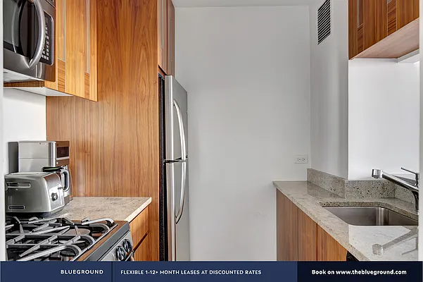 Rented by The Blueground | media 48