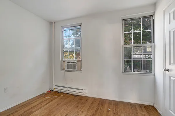 Rented by Compass | media 16