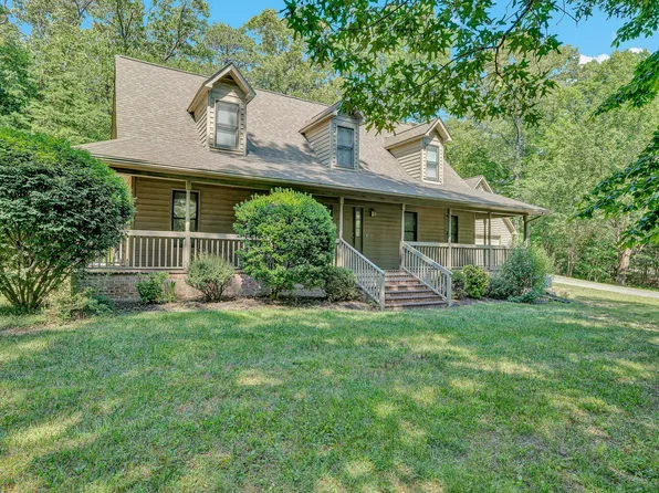 2013 Bear Creek Dr, Salem, VA 24153
