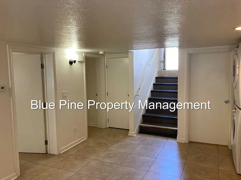 1344 N Main St #B — Photo 3