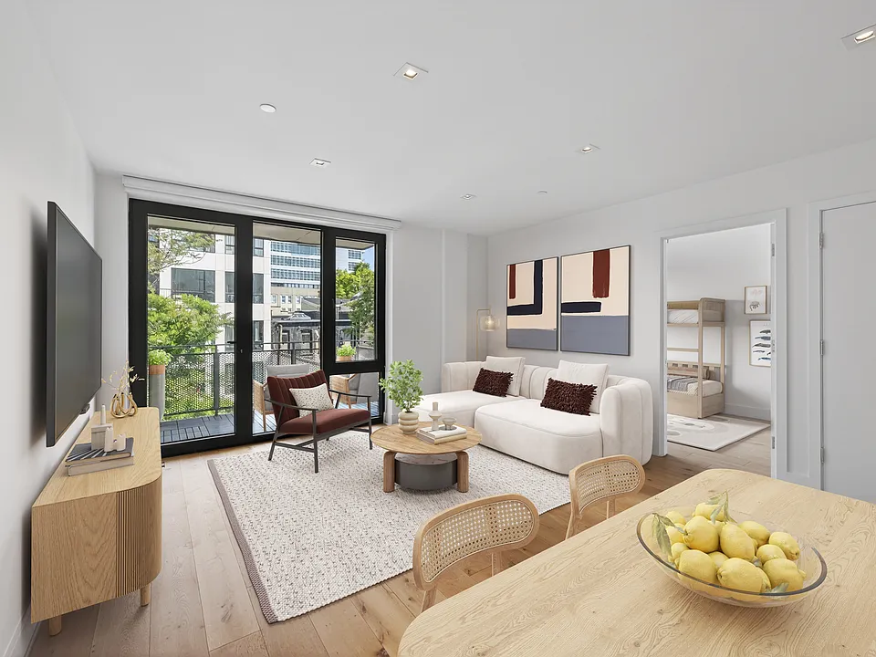 33 Frost St #3B