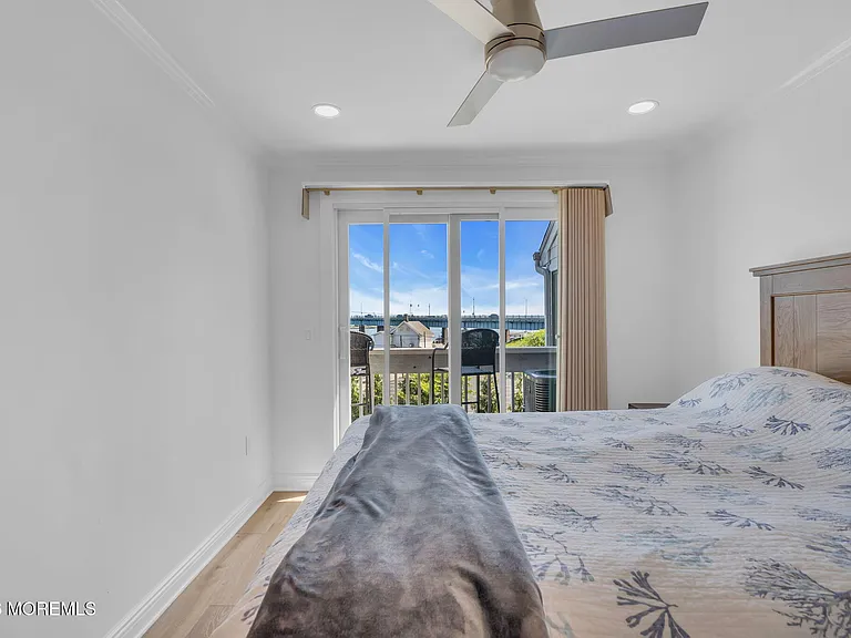 118 Ashley Ave — Photo 12