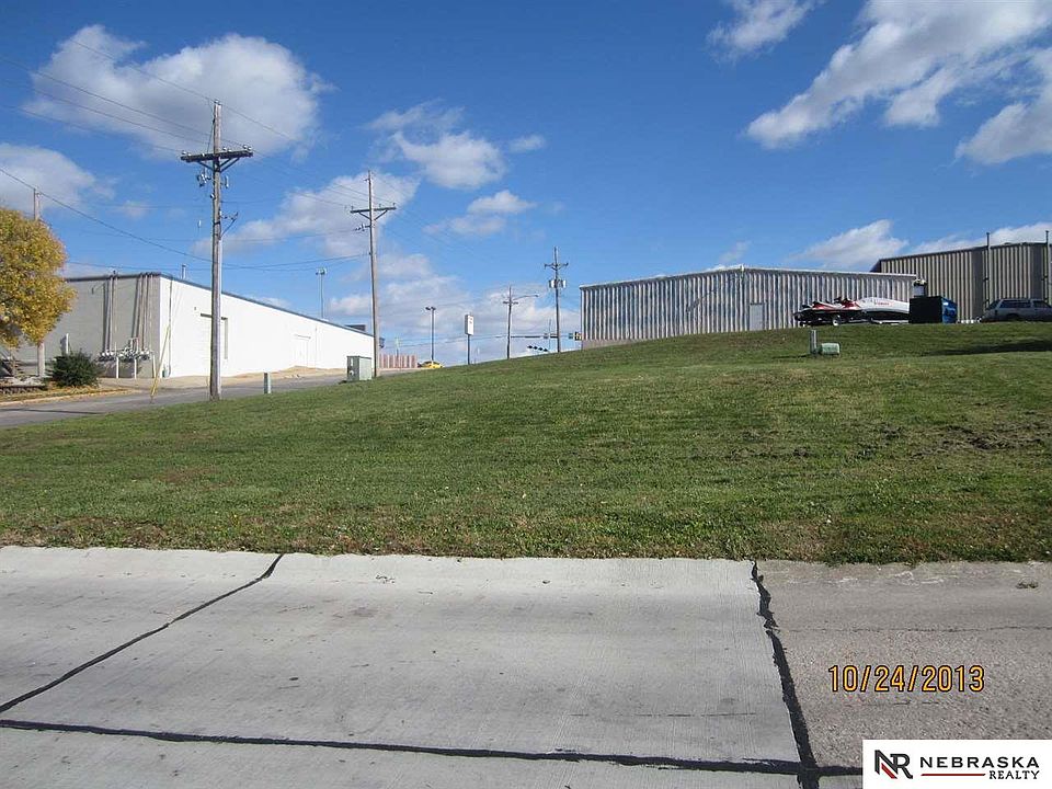 2nd image of 813 Evergreen Ave