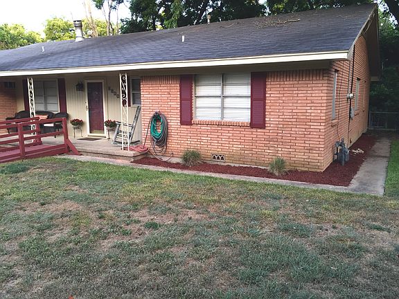 2nd image of 8800 Fox Hollow Dr
