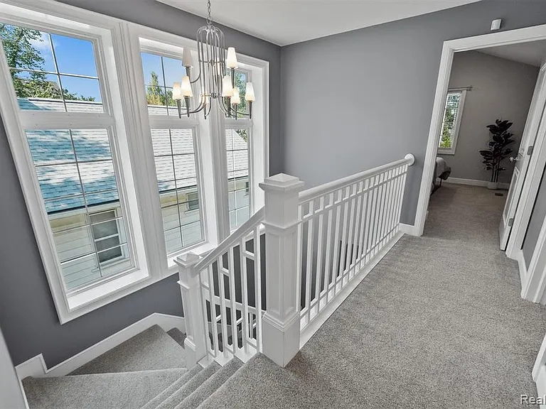 1400 Holland St — Photo 30