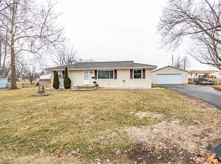 3165 S Wheatland Rd, Decatur, IL 62521