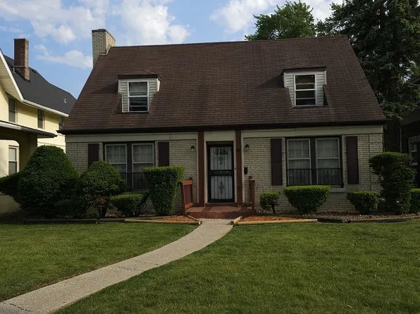 46 E 155th St, Harvey, IL 60426