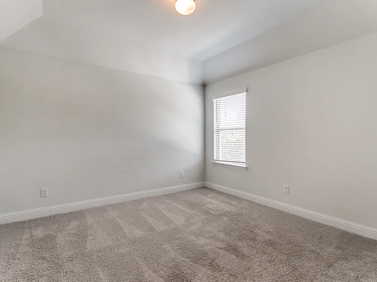 3701 Trillium Dr — Photo 16