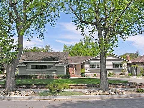 1st image of 1625 Sweetbriar Dr