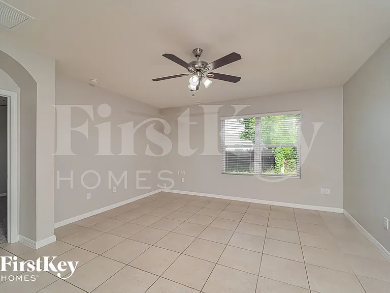 1406 NW 7th Ave — Photo 3