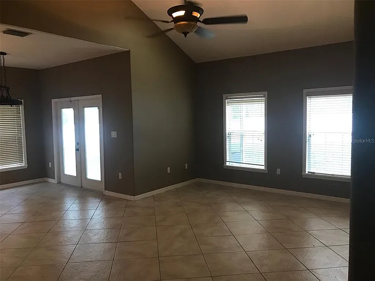 1518 Salem Dr — Photo 25