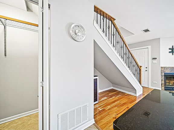 4th image of 1277 Wyndham Ln APT 105