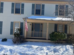 1 Linden Hill Way SW, Leesburg, VA 20175