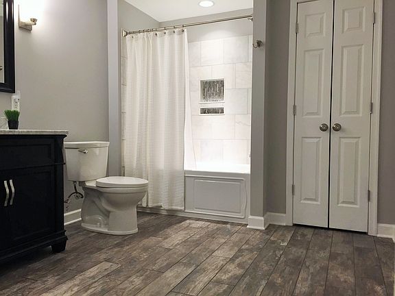 2nd image of 7537 Millpond Ct
