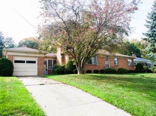 1630 Bridge St NW, Grand Rapids, MI 49504