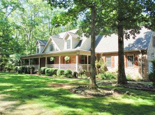 821 Deep Woods Rd, Sewanee, TN 37375