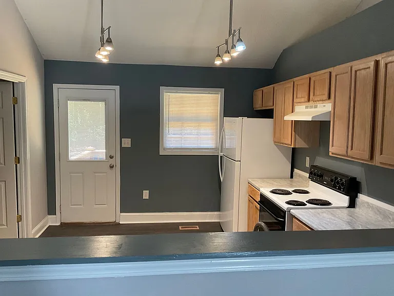 7502 Anchors Aweigh Ln — Photo 9