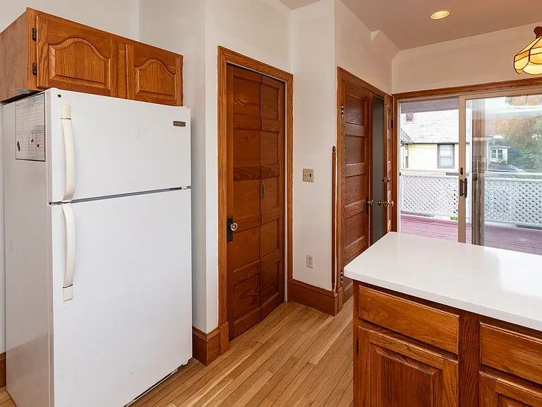 333 Montgomery St #2 — Photo 20