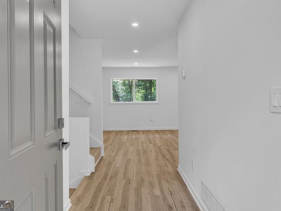 4th image of 4374 Cedar Ridge Trl