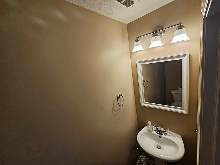 4085 Lassen Ln — Photo 7