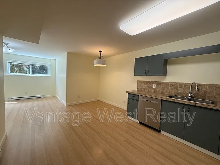 3065B Lakeview Cove Rd — Photo 7