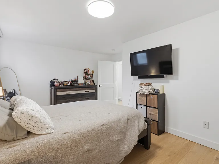 904 Quinnipiac Ave — Photo 52