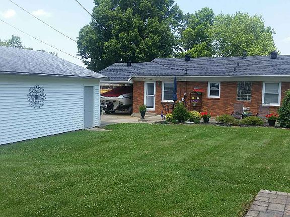 5th image of 2728 Castlewood Pl