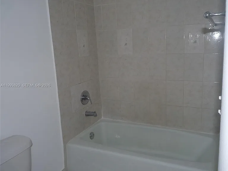 14611 N Kendall Dr #304L — Photo 27